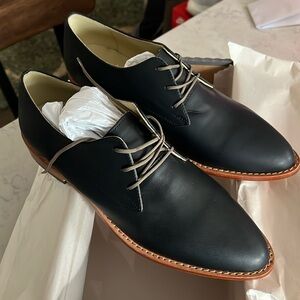 Nisolo Women’s James Oxford